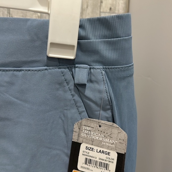 NWT The American Outdoorsman Large Blue Shorts run small - Picture 6 of 6